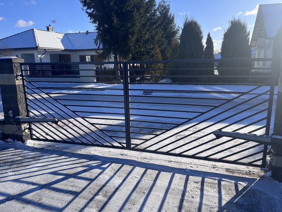 Brama dwuskrzydlowa 400 cm + furtka