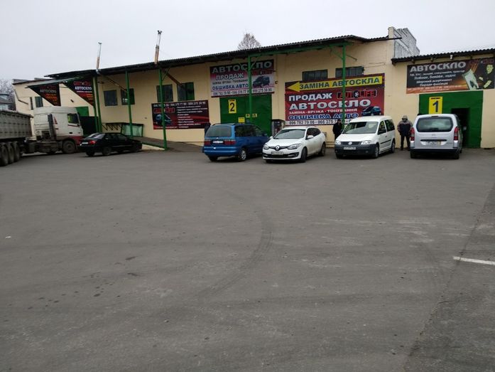 Заміна лобового скла на ГРУЗОВІ автомобілі TIR/Заміна лобового скла