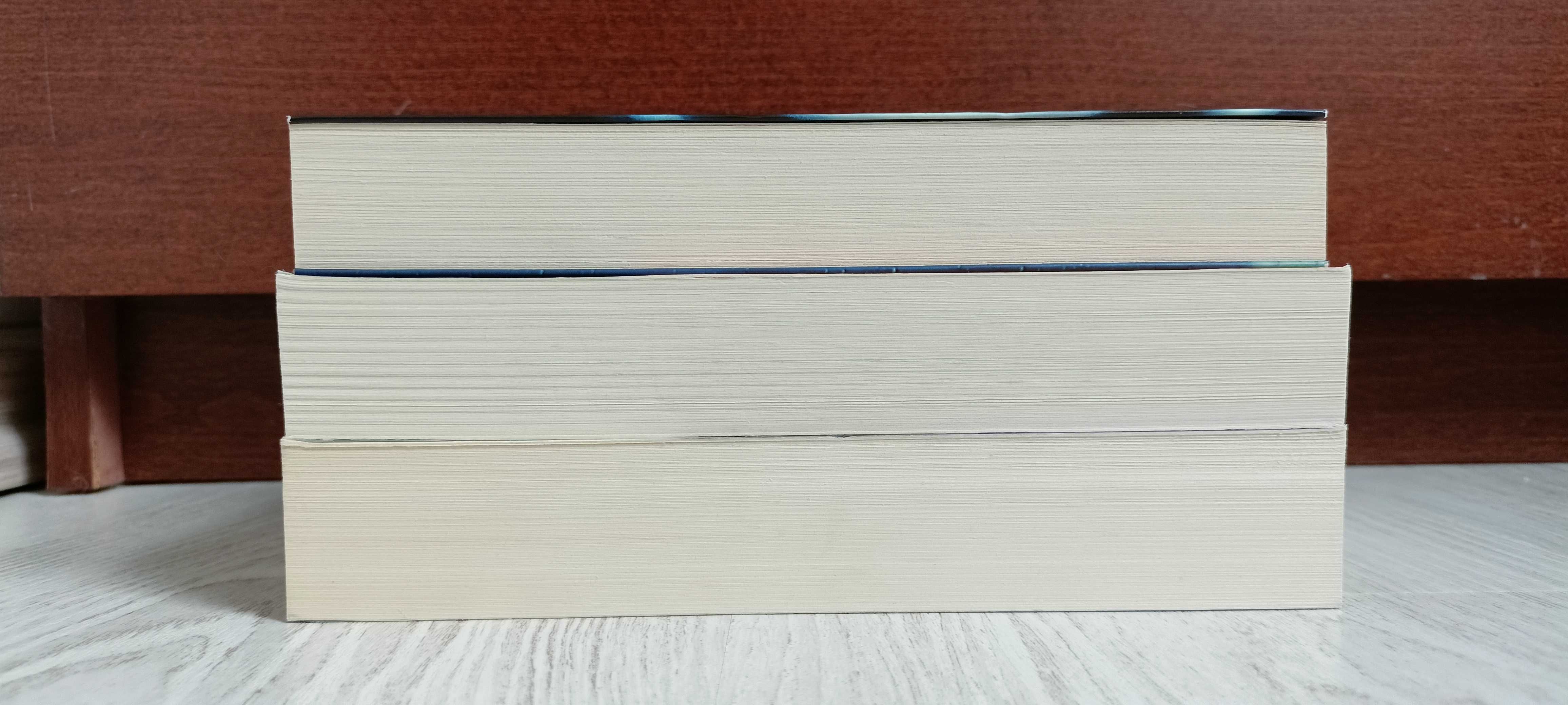 3x Ruth Ware Pod kluczem + Jedno po drugim + Dziewczyna z kabiny nr 10