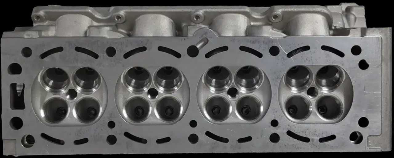 Головка Opel Daewoo 1.8 2.0  T20SED X20SED 93333315