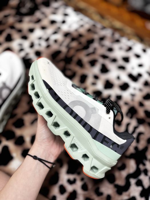 Кросівки On Cloudmonster Acai Aloe