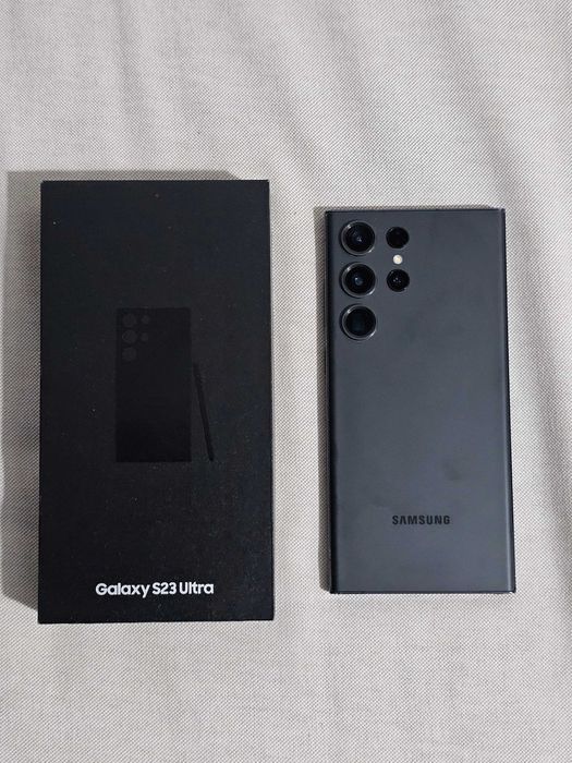 Samsung s23 ultra 256gb.