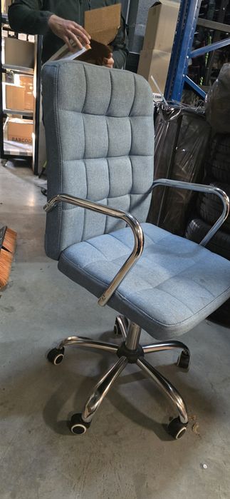 Fotel biurowy, regulowany