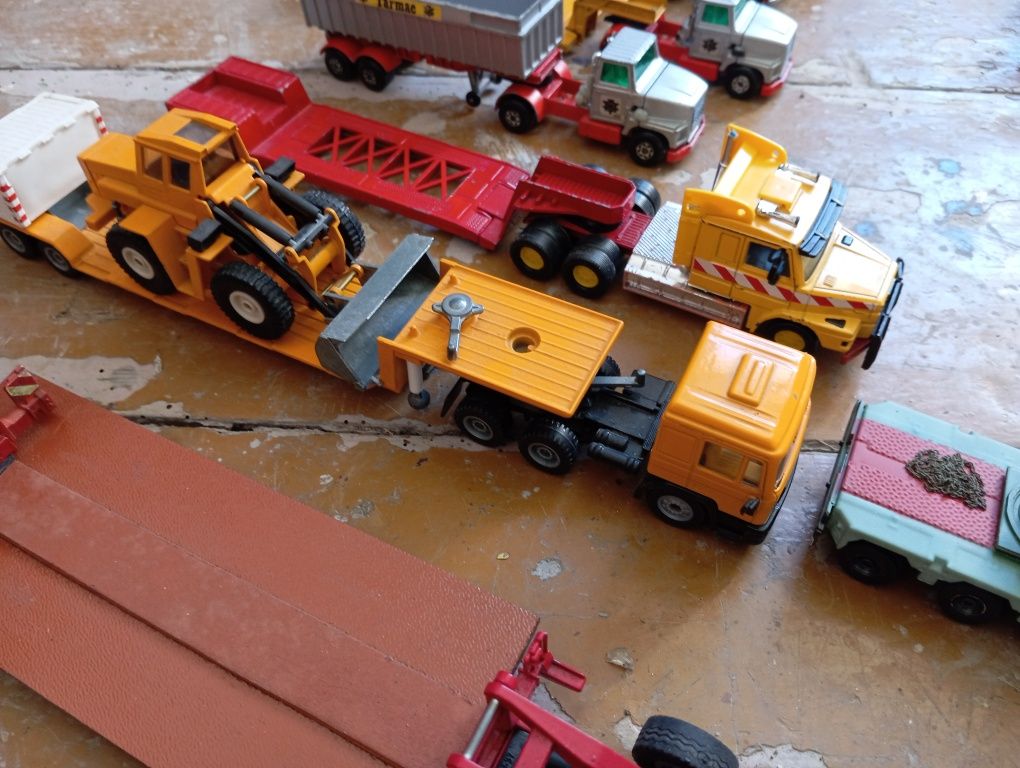 Zabawki siku matchbox joal