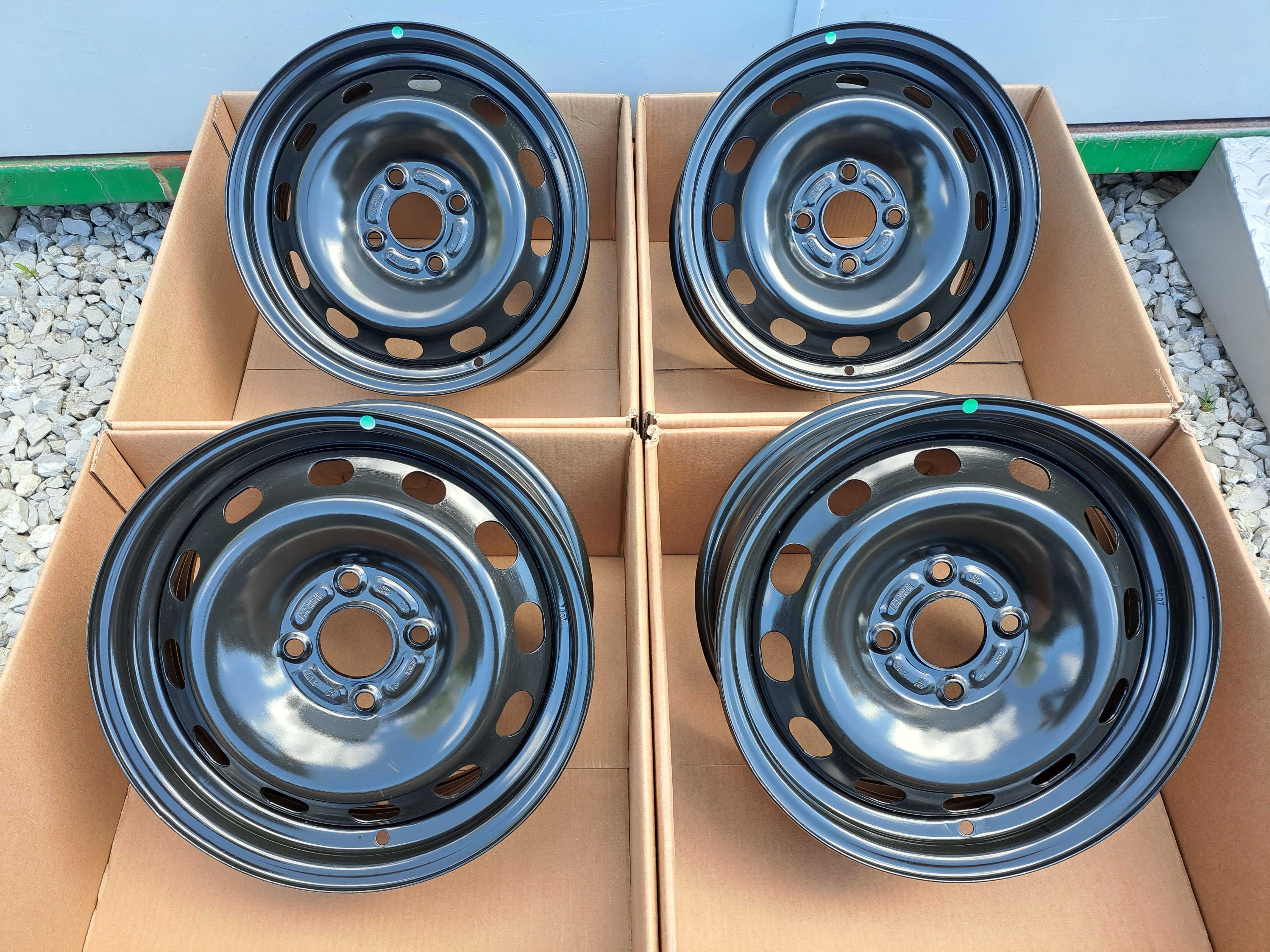 Felgi stalowe 15 4x108 6J ET37,5 Ford B-max Fiesta Focus Fusion i inne