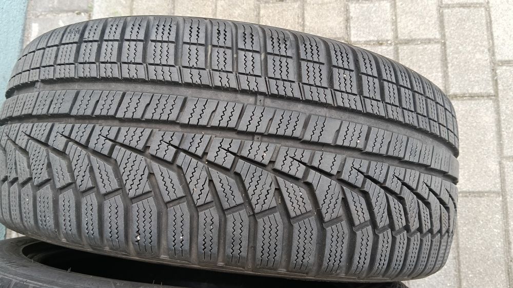 Opony zimowe 215/45R16 90H