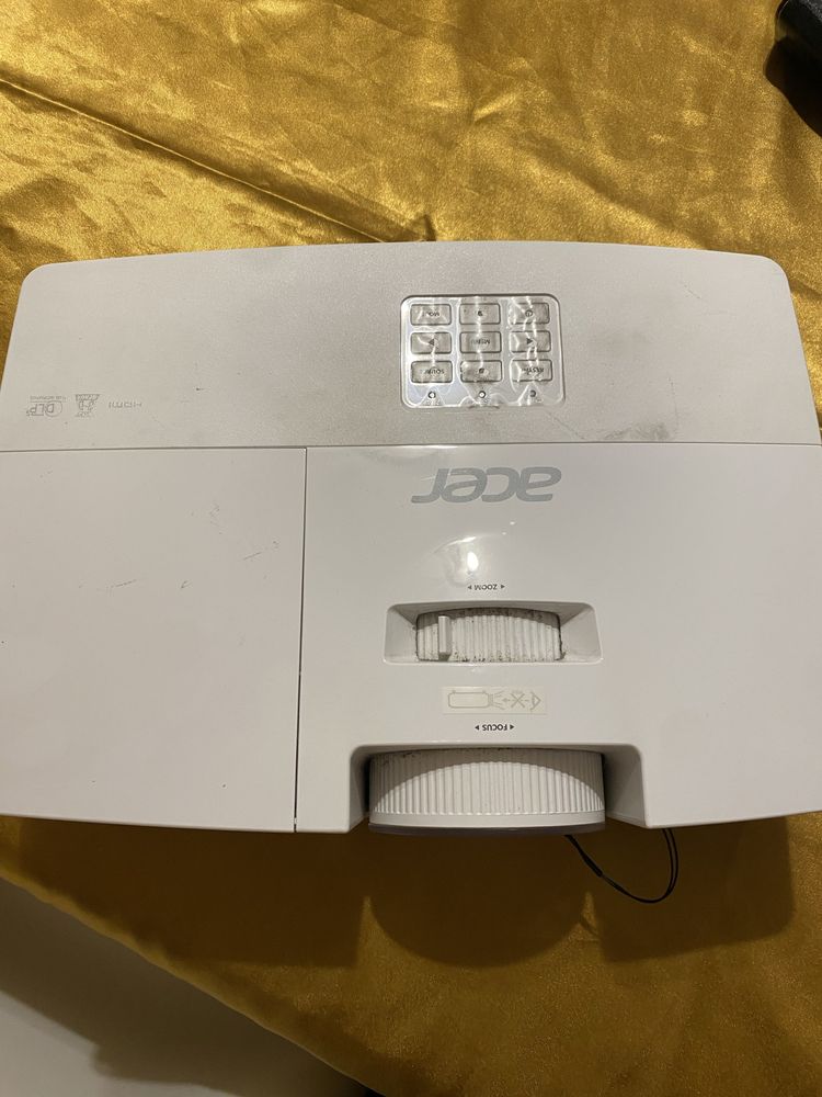 Projetor Acer , em otimo estado