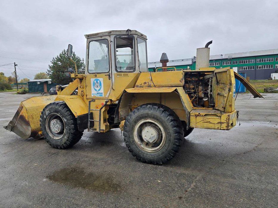 Фронтальний навантажувач LIEBHERR L521