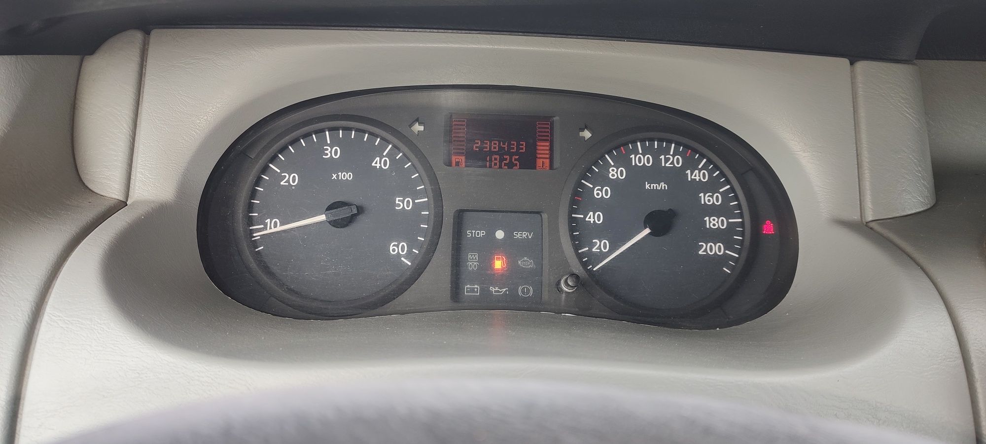 Nissan Primastar dci 100