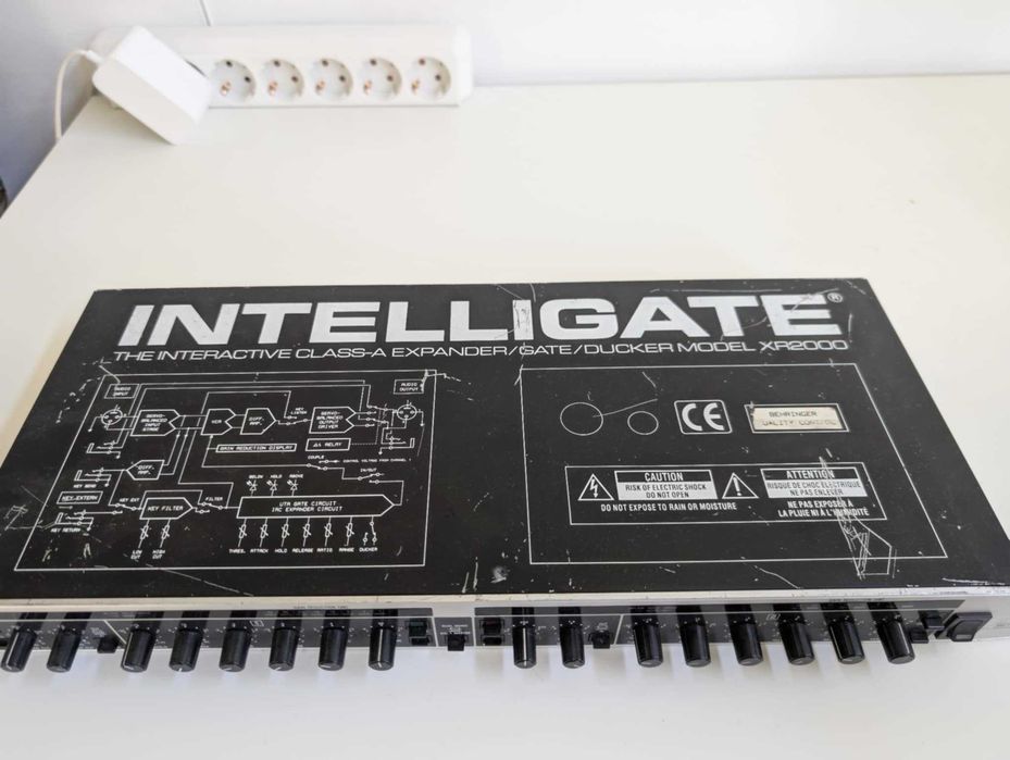 Bramka szumów Behringer XR2000 INTELLIGATE