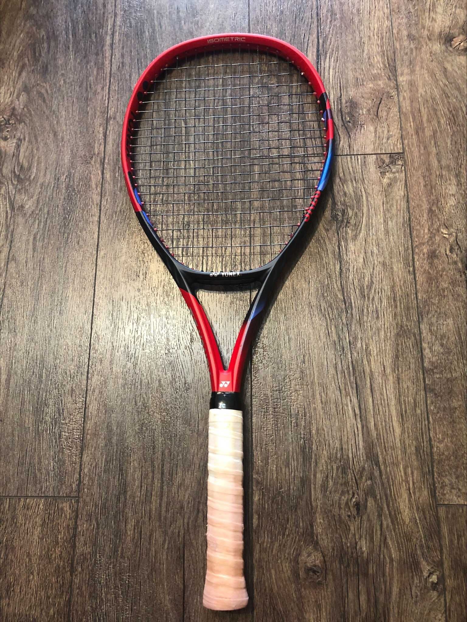 YONEX VCORE 100 (300g) Scarlett