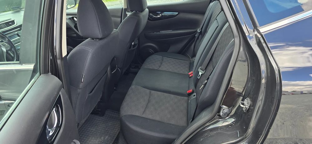 Nissan Qashqai Bardzo dobry stan Benzyna -Krajowy