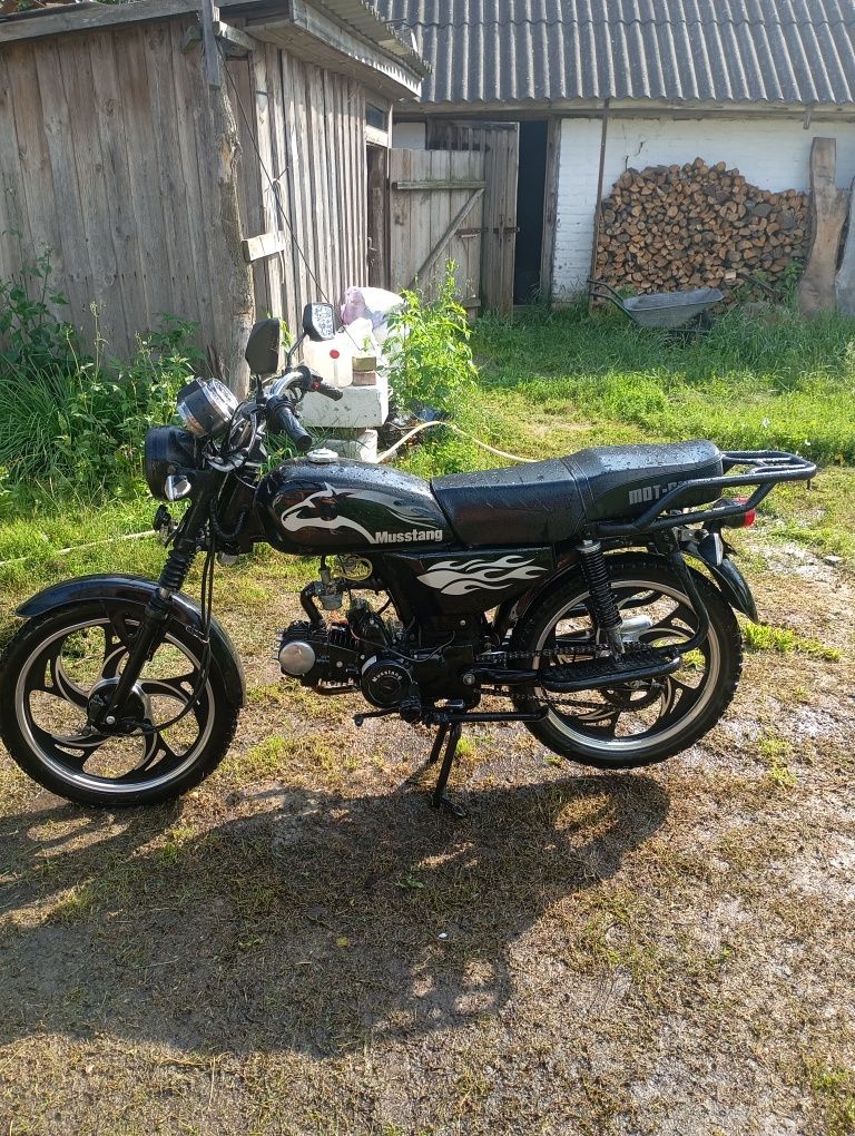 Mustang 125 mt-02