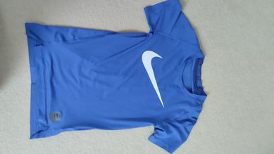 Koszulka Nike pro 147cm, 12/13 lat