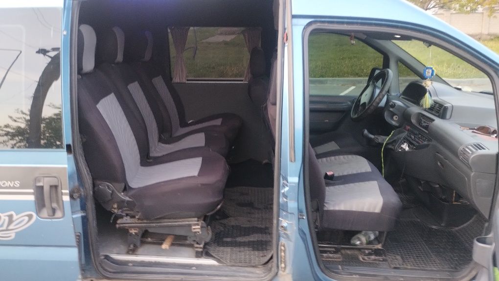 Citroen jumpy мінівен