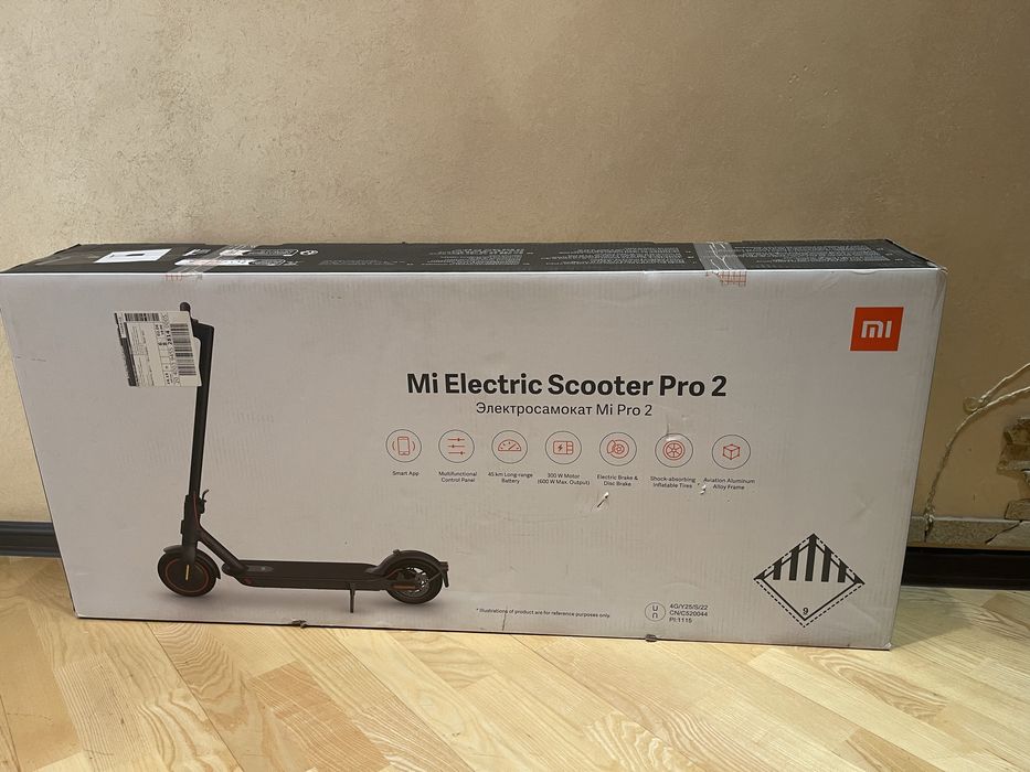 Самокат Mi Electric Scooter Pro 2