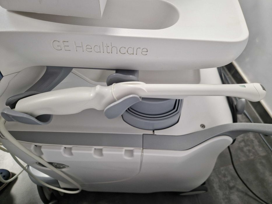 Voluson E6 with 4 probes