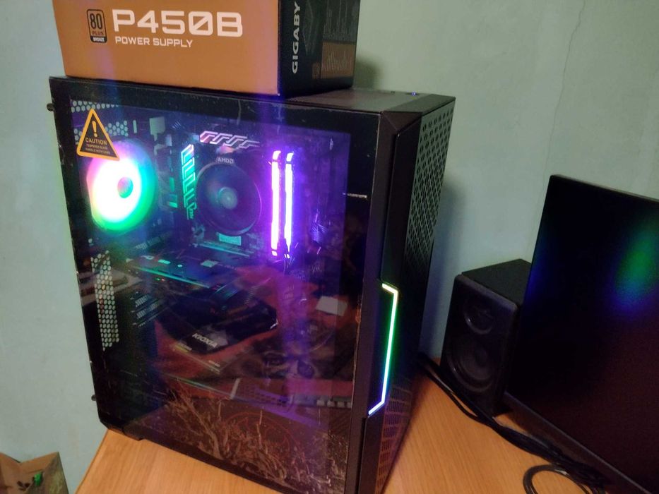 Komputer PC AMD Ryzen 5 16GB Sapphire Radeon RX 6600 8GB GIGABYTE 80+