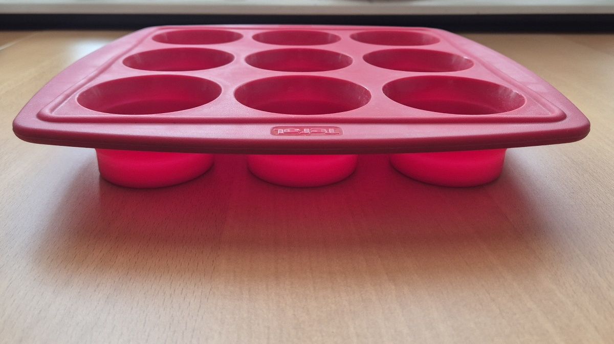 Silikonowa forma na muffinki Tefal