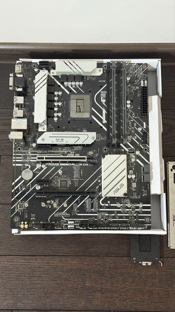 Материнська плата Asus Prime B660-PLUS D4