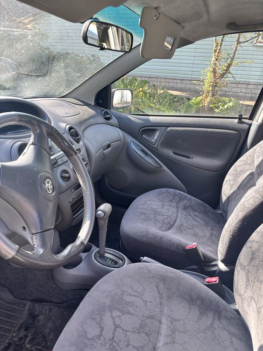 Toyota Yaris 2003 автомат