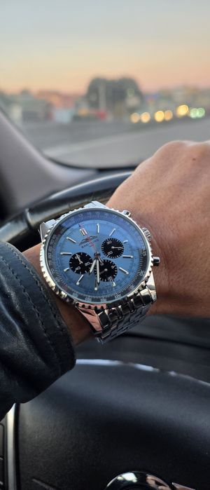 Vendo relogio com estojo