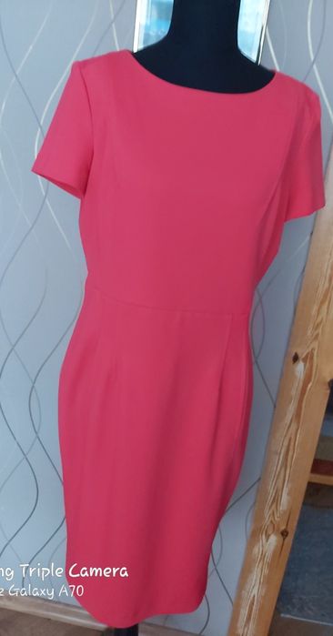 Sukienka Firmy VITO VERGELIS