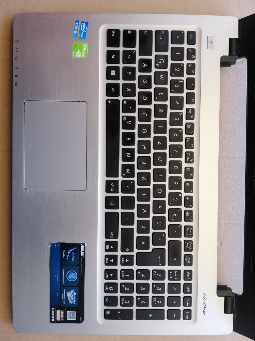 ASUS R550CB ноутбук з Європи,НЕ робочий ,по запчастинах.