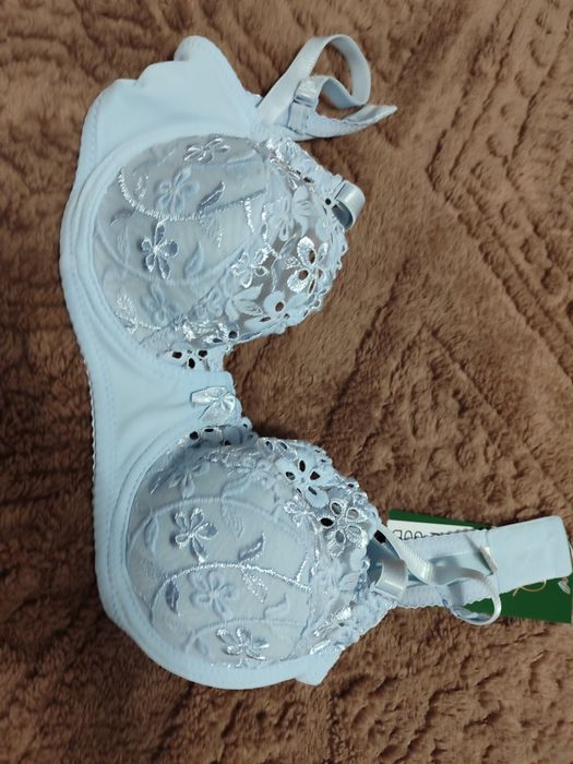 Бюстгальтер без пуш ап