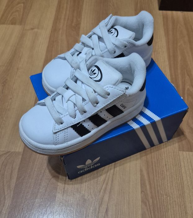 Sapatilhas adidas campus 00s 25