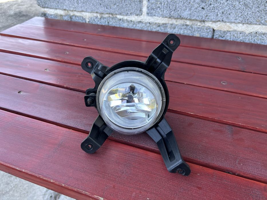 Halogen prawy Hyundai ix35 lampa przeciwmgielna prawy przód