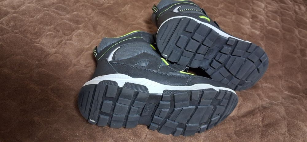 Термовзуття зимове.