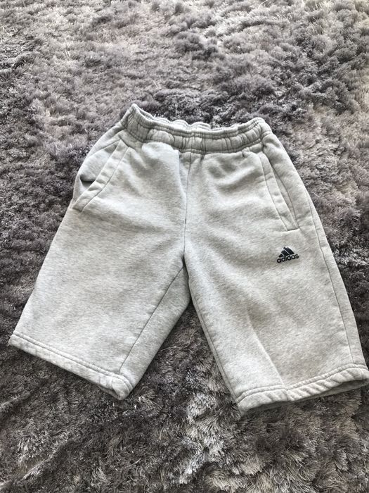 Calções adidas 11-12 anos