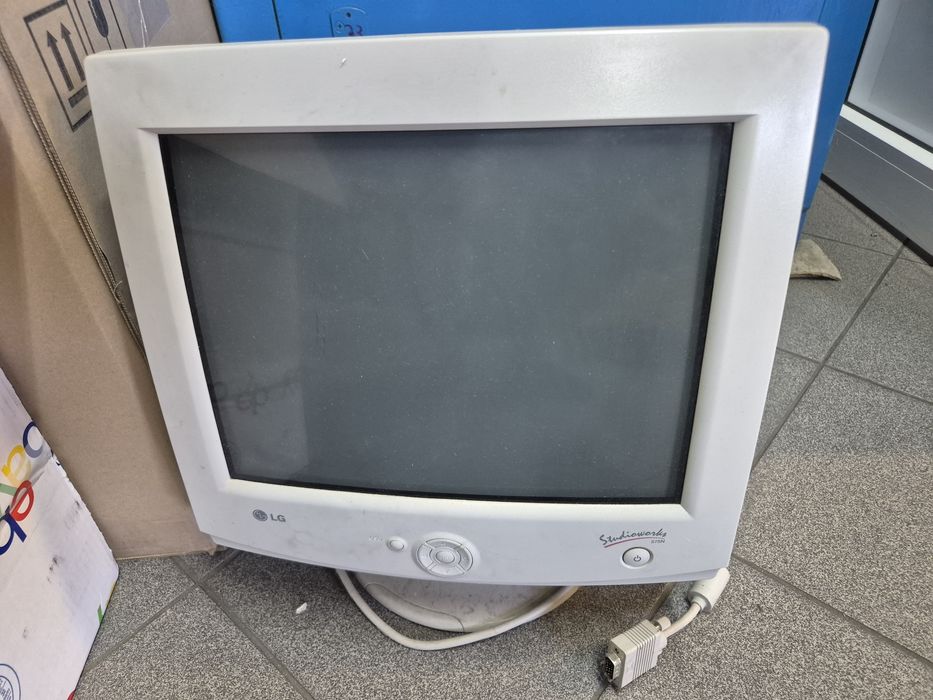 Monitor studioworks 575n