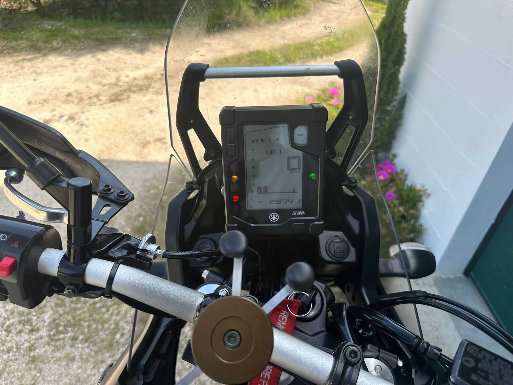 Yamaha TÉNÉNÉ 700