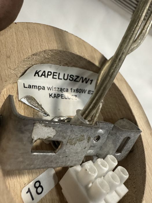 Lampa kapelusz nowa