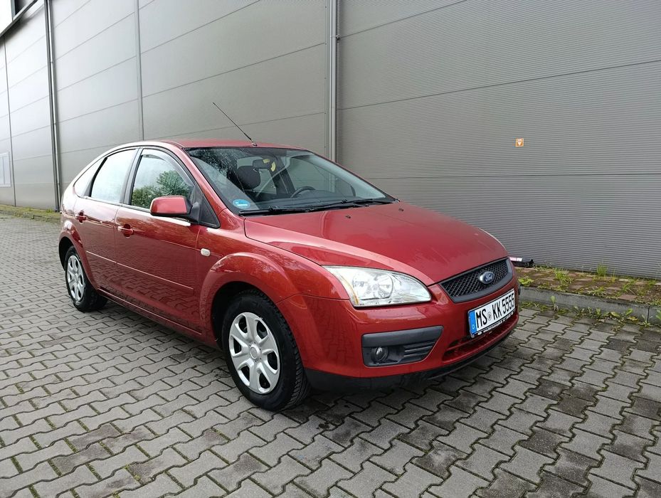 Ford Focus Focus 1,6 Benzyna Klima Bardzo ładny 2 komplety kól
