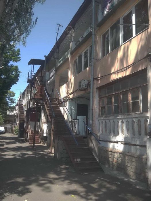 1-комнатная самостоятельная квартира в центр с автономным отоплением