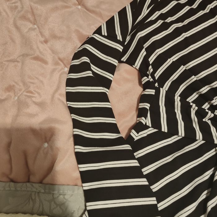 Vestido as riscas pretas e brancas Stradivarius