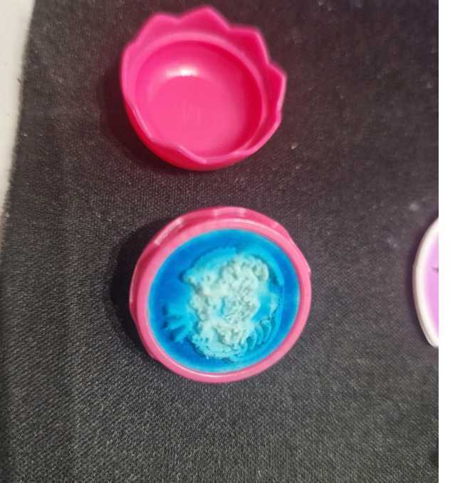 Zestaw ZURU Rainbocorns Eggzania Surprise Mania z pluszowym kotem