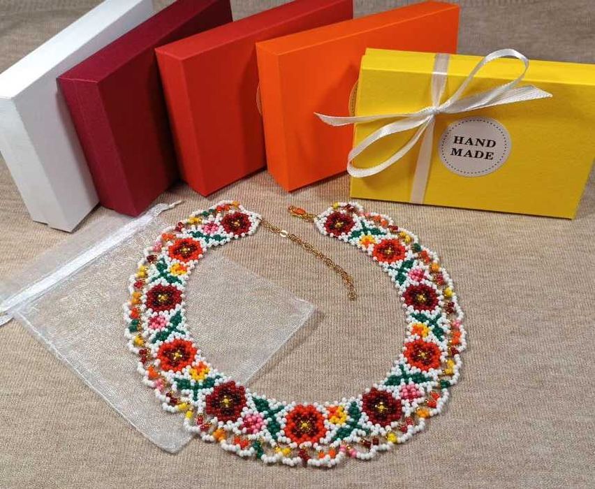 Силянка з чеського бісеру.