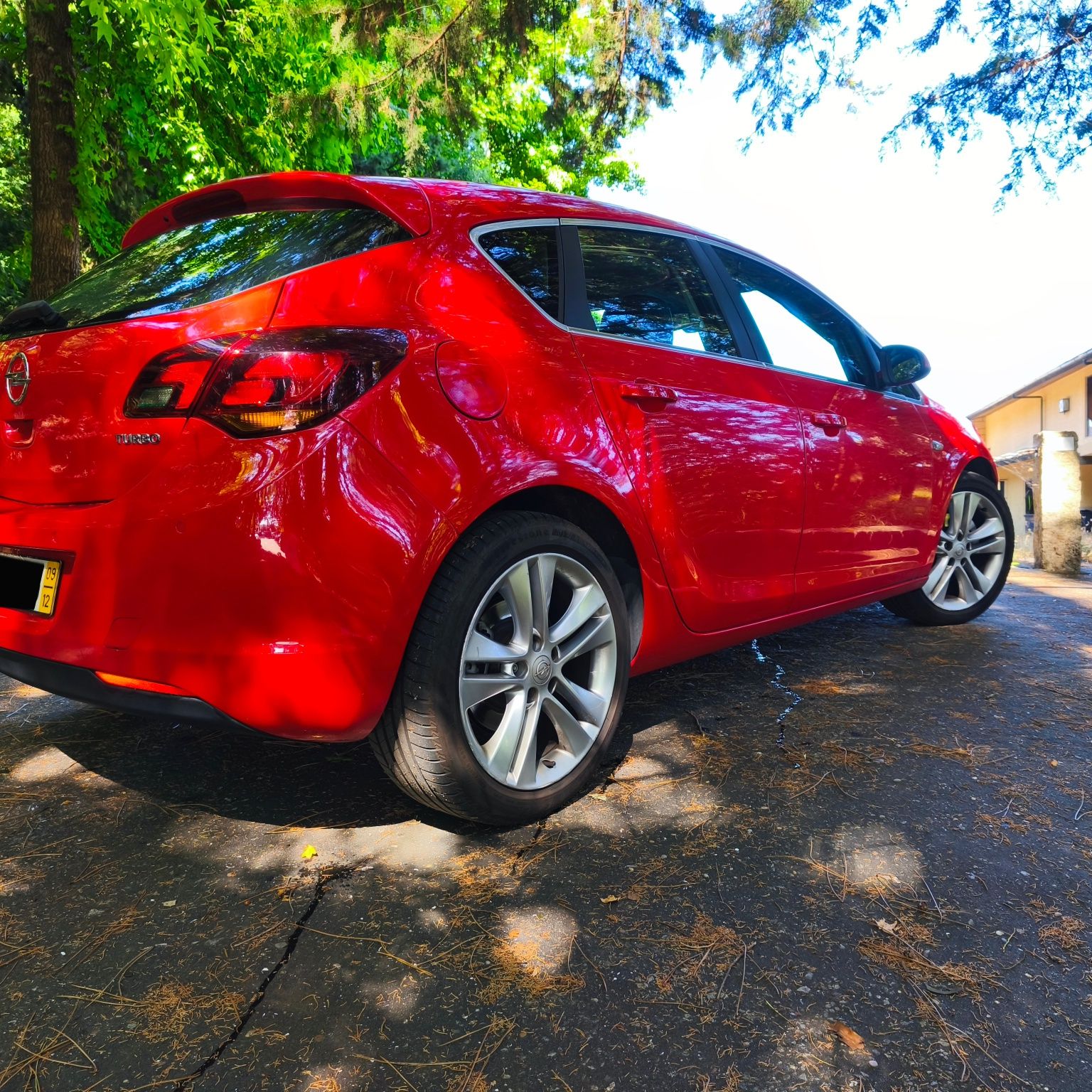 Opel Astra 1.6 180CV-Versão Cosmo