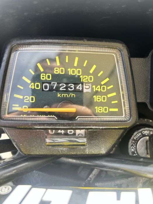 Yamaha XT 600e preta