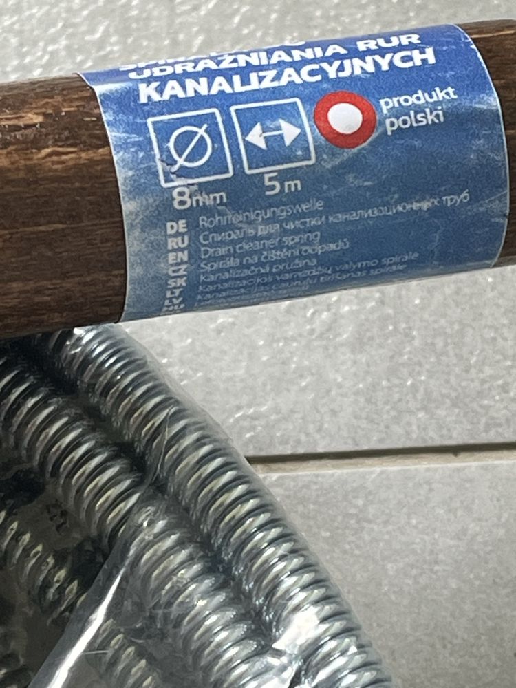 Sprężyna kanalizacyjna 8 mm 9 mm x 5 m