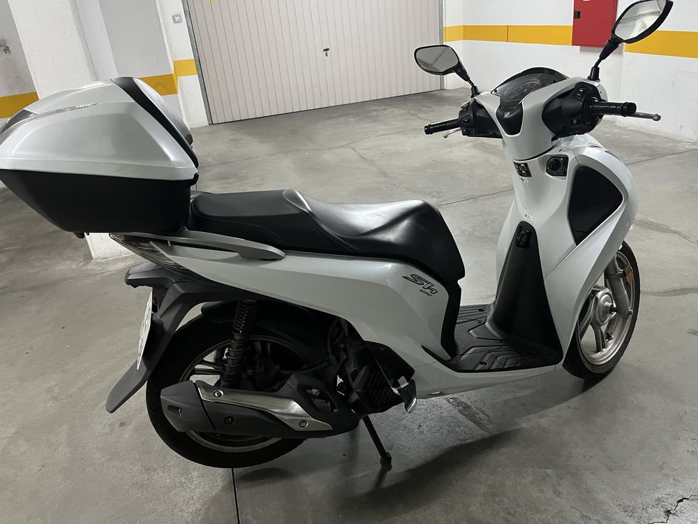 Moto HONDA SHI 125