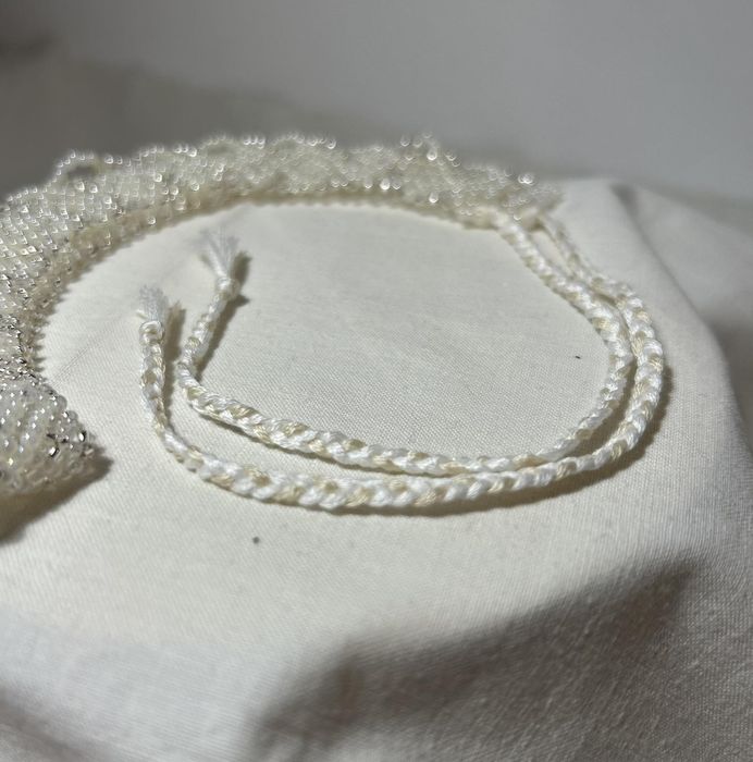 Силянка,  колір молочний