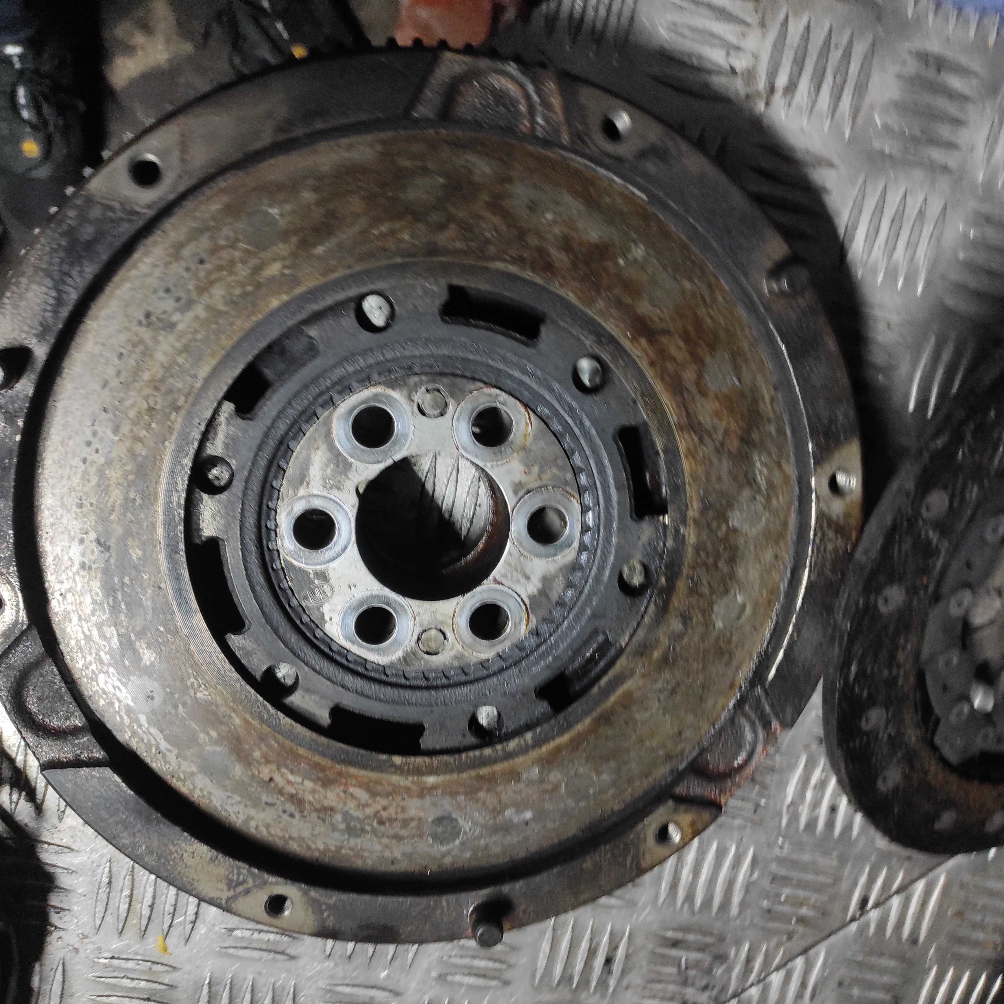 Sprzęgło Docisk Tracz Kolo dwumasowe BMW E 46 1,8 2,0 I Komplet