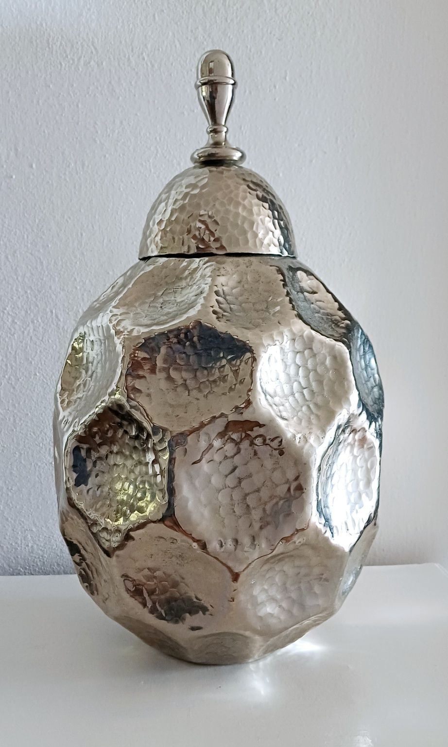 Vaso decorativo em metal