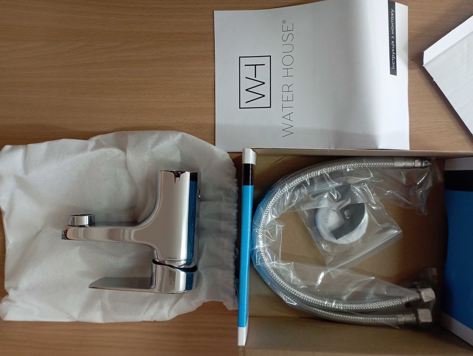 Змішувач для умивальника Water House Modern