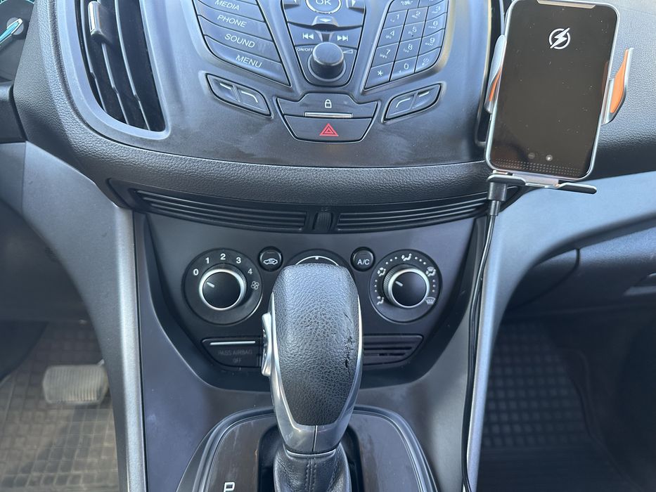 Продаж Ford Escape 2014 2,5